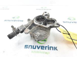 Gebrauchte Vakuumpumpe (Diesel) Renault Master IV (FV) 2.3 dCi 145 16V FWD Preis auf Anfrage angeboten von Snuverink Autodemontage