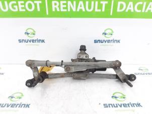 Used Wiper motor + mechanism Renault Clio V (RJAB) 1.0 TCe 90 12V Price € 100,00 Margin scheme offered by Snuverink Autodemontage