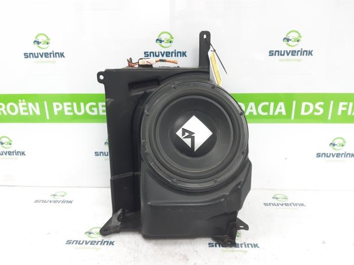 Używane Subwoofer Mitsubishi Outlander (GF/GG) 2.0 16V 4x4 Cena € 166,58 Procedura marży oferowane przez Snuverink Autodemontage