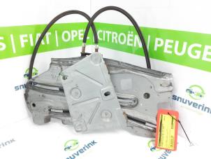 Used Rear window mechanism 2-door, right Citroen C3 Pluriel (HB) 1.4 Price on request offered by Snuverink Autodemontage