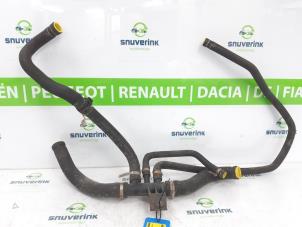 Usagé Tuyau radiateur Peugeot Boxer (U9) 2.2 HDi 100 Euro 4 Prix sur demande proposé par Snuverink Autodemontage