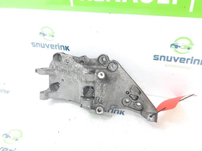 Used Alternator upper bracket Citroen C3 (SC) 1.4 Price € 34,98 Margin scheme offered by Snuverink Autodemontage