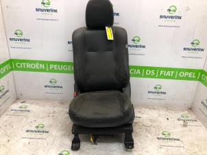 Used Seat, left Mitsubishi Outlander (GF/GG) 2.0 16V 4x4 Price € 600,00 Margin scheme offered by Snuverink Autodemontage