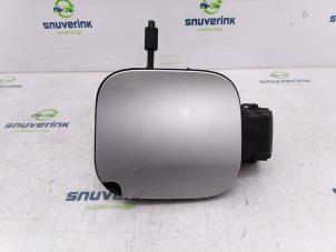 Used Tank cap cover Renault Captur (2R) 0.9 Energy TCE 12V Price € 35,00 Margin scheme offered by Snuverink Autodemontage