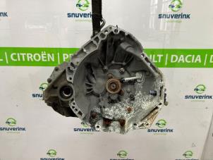 Used Gearbox Renault Twingo III (AH) 1.0 SCe 70 12V Price € 320,00 Margin scheme offered by Snuverink Autodemontage