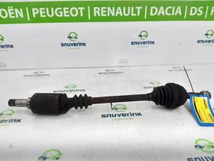 Used Front drive shaft, left Peugeot 106 I 1.1 i XN,XR,XT Price € 40,00 Margin scheme offered by Snuverink Autodemontage
