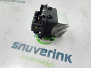 Used Heater resistor Renault Clio IV Estate/Grandtour (7R) 0.9 Energy TCE 90 12V Price € 30,00 Margin scheme offered by Snuverink Autodemontage