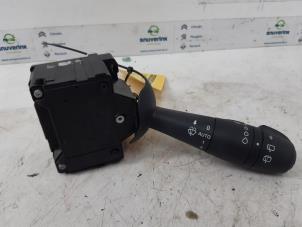 Used Wiper switch Renault Clio IV Estate/Grandtour (7R) 0.9 Energy TCE 90 12V Price € 30,00 Margin scheme offered by Snuverink Autodemontage