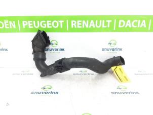 Usagé Tuyau d'aspiration air Renault Captur (2R) 0.9 Energy TCE 12V Prix € 30,00 Règlement à la marge proposé par Snuverink Autodemontage