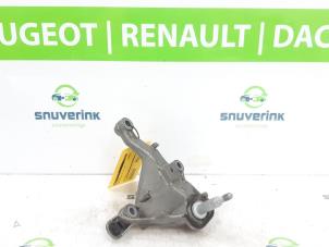 Usagé Support moteur Renault Captur (2R) 0.9 Energy TCE 12V Prix sur demande proposé par Snuverink Autodemontage