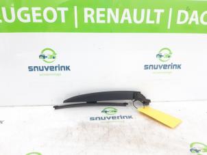 Used Rear wiper arm Renault Clio IV Estate/Grandtour (7R) 0.9 Energy TCE 90 12V Price € 15,00 Margin scheme offered by Snuverink Autodemontage