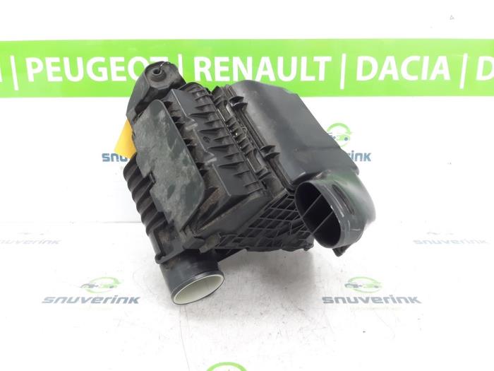 Begagnade Luftfilterhus Renault Megane IV Estate (RFBK) 1.3 TCE 160 16V Pris € 51,40 Inklusive moms erbjuds av Snuverink Autodemontage