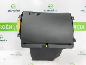 Used Glovebox Renault Megane IV Estate (RFBK) 1.3 TCE 160 16V Price € 50,00 Margin scheme offered by Snuverink Autodemontage