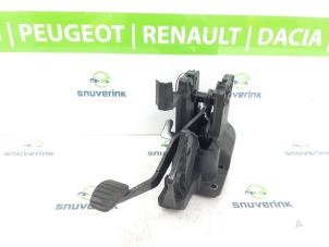 Gebrauchte Bremspedal Renault Twingo III (AH) 1.0 SCe 70 12V Preis auf Anfrage angeboten von Snuverink Autodemontage