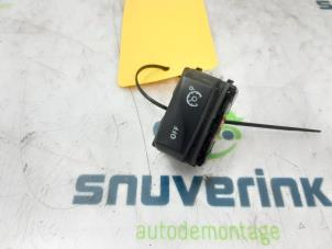 Used Cruise control switch Renault Twingo III (AH) 1.0 SCe 70 12V Price € 30,00 Margin scheme offered by Snuverink Autodemontage