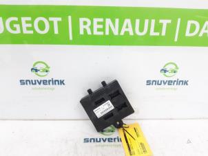 Usados Módulo Climatronic Renault Twingo III (AH) 1.0 SCe 70 12V Precio de solicitud ofrecido por Snuverink Autodemontage