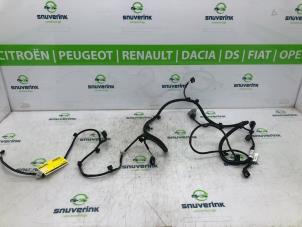 Usados Mazo de cables PDC Renault Clio V (RJAB) 1.0 TCe 90 12V Precio € 78,65 IVA incluido ofrecido por Snuverink Autodemontage
