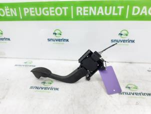 Used Accelerator pedal Fiat 500C (312) 1.2 69 Price € 50,00 Margin scheme offered by Snuverink Autodemontage