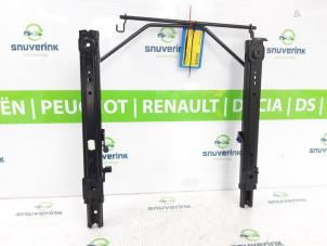 Used Seat rails, right Peugeot 207/207+ (WA/WC/WM) 1.4 Price € 75,00 Margin scheme offered by Snuverink Autodemontage