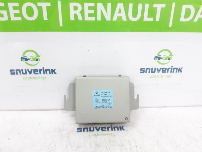 Usagé Ordinateur direction assistée Renault Twingo (C06) 1.2 Prix € 70,00 Règlement à la marge proposé par Snuverink Autodemontage