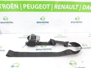 Used Front seatbelt, left Renault Megane III Coupe (DZ) 1.4 16V TCe 130 Price € 55,00 Margin scheme offered by Snuverink Autodemontage