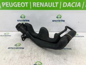Używane Rurka do napelniania zbiornika paliwa Renault Twingo (C06) 1.2 16V Cena € 50,00 Procedura marży oferowane przez Snuverink Autodemontage