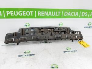 Used Rear bumper bracket central Renault Megane III Berline (BZ) 1.4 16V TCe 130 Price € 40,00 Margin scheme offered by Snuverink Autodemontage