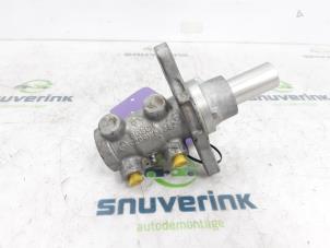 Used Master cylinder Fiat Doblo Cargo (263) 1.3 D Multijet Price on request offered by Snuverink Autodemontage