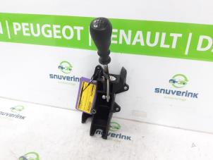 Used Gear stick Fiat Doblo Cargo (263) 1.3 D Multijet Price € 90,75 Inclusive VAT offered by Snuverink Autodemontage
