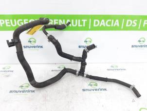 Used Hose (miscellaneous) Nissan Qashqai (J11) 1.2 DIG-T 16V Price € 45,00 Margin scheme offered by Snuverink Autodemontage