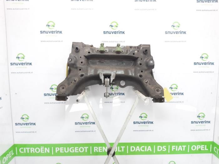 Used Subframe Renault Megane IV Estate (RFBK) 1.3 TCE 160 16V Price € 235,95 Inclusive VAT offered by Snuverink Autodemontage
