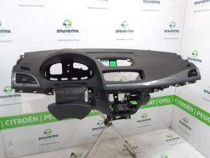Used Dashboard Renault Megane III Grandtour (KZ) 1.5 dCi 110 Price on request offered by Snuverink Autodemontage