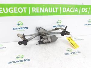 Usagé Moteur + mécanique essuie-glace Renault Twingo II (CN) 1.2 16V Prix € 25,00 Règlement à la marge proposé par Snuverink Autodemontage