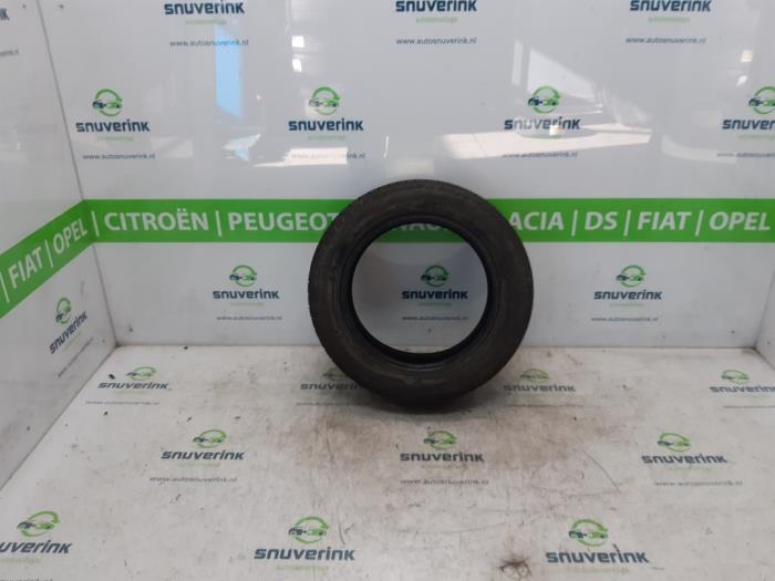 Używane Opona Cena € 24,98 Procedura marży oferowane przez Snuverink Autodemontage