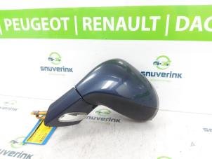 Usados Retrovisor externo izquierda Peugeot 308 (4A/C) 1.6 VTI 16V Precio € 40,00 Norma de margen ofrecido por Snuverink Autodemontage