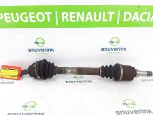 Used Front drive shaft, left Peugeot 308 (4A/C) 1.6 VTI 16V Price € 25,00 Margin scheme offered by Snuverink Autodemontage