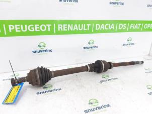 Used Front drive shaft, right Peugeot 308 (4A/C) 1.6 VTI 16V Price € 30,00 Margin scheme offered by Snuverink Autodemontage