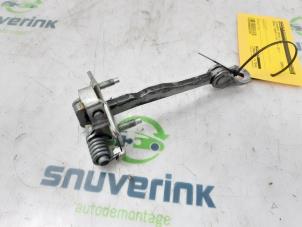 Used Door stop 2-door, left Renault Kangoo Express (FW) 1.5 dCi 75 FAP Price on request offered by Snuverink Autodemontage