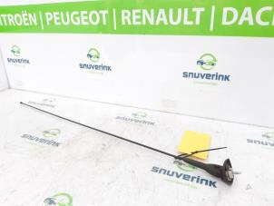 Used Antenna Renault Kangoo Express (FW) 1.5 dCi 75 FAP Price € 30,25 Inclusive VAT offered by Snuverink Autodemontage