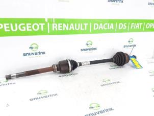 Used Front drive shaft, right Peugeot 308 (L3/L8/LB/LH/LP) 1.2 12V e-THP PureTech 110 Price € 100,00 Margin scheme offered by Snuverink Autodemontage