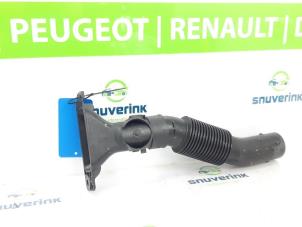 Used Air intake hose Peugeot 308 (L3/L8/LB/LH/LP) 1.2 12V e-THP PureTech 110 Price € 45,00 Margin scheme offered by Snuverink Autodemontage