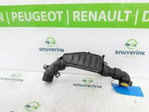 Gebrauchte Intercooler Schlauch Peugeot 308 (L3/L8/LB/LH/LP) 1.2 12V e-THP PureTech 110 Preis € 40,00 Margenregelung angeboten von Snuverink Autodemontage
