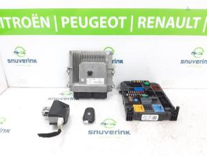 Usagé Ordinateur gestion moteur Peugeot 308 (L3/L8/LB/LH/LP) 1.2 12V e-THP PureTech 110 Prix sur demande proposé par Snuverink Autodemontage