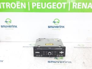 Used Radio Peugeot 5008 I (0A/0E) 1.6 HDiF 16V Price on request offered by Snuverink Autodemontage