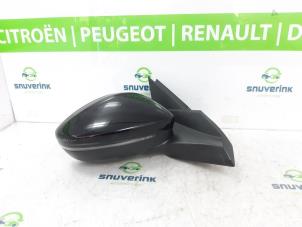 Usagé Rétroviseur extérieur droit Peugeot 2008 (UD/UK/UR/US/UX) 1.2 VTi 12V PureTech 100 Prix € 242,00 Prix TTC proposé par Snuverink Autodemontage
