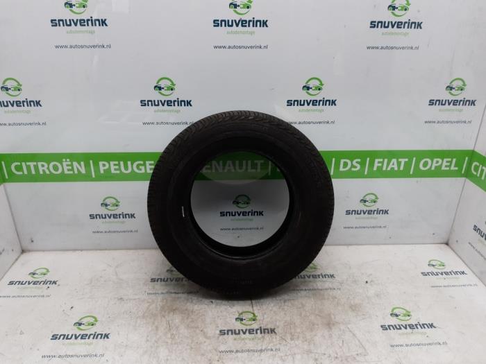Usagé Pneu Prix € 24,98 Règlement à la marge proposé par Snuverink Autodemontage