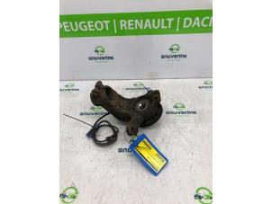 Usagé Joint avant gauche Peugeot 207 CC (WB) 1.6 16V Prix € 60,00 Règlement à la marge proposé par Snuverink Autodemontage