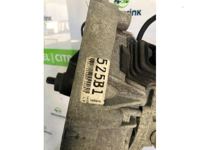 Gearbox from a Renault Twingo II (CN) 1.2 16V 2010