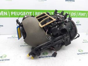 Usagé Boîtier chauffage Peugeot 207 CC (WB) 1.6 16V Prix € 150,00 Règlement à la marge proposé par Snuverink Autodemontage