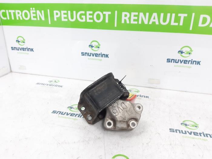 Used Engine mount Citroen Berlingo 1.6 BlueHDI 75 Price € 42,35 Inclusive VAT offered by Snuverink Autodemontage